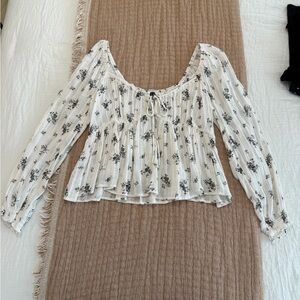 American Eagle Floral White Blouse